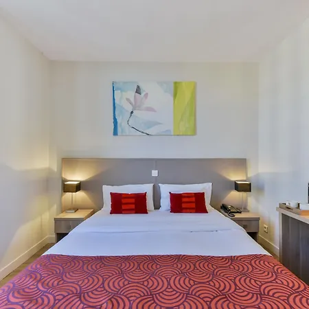 Hotel Clemenceau By Happyculture 3*